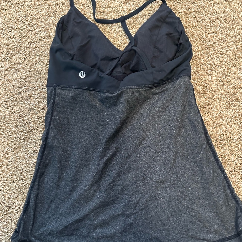 Size 6 lululemon tank